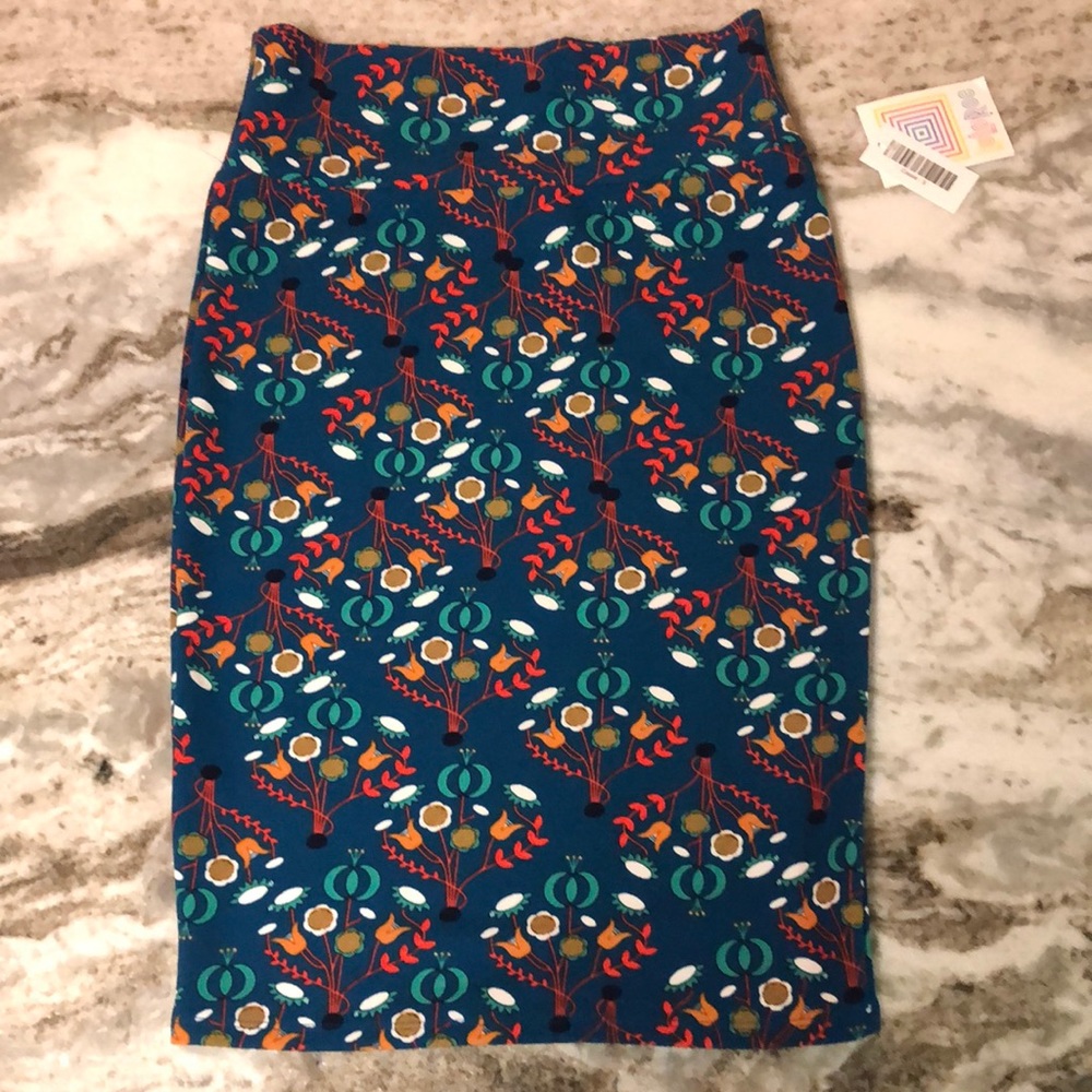 NWT Small Lularoe floral Cassie pencil skirt
